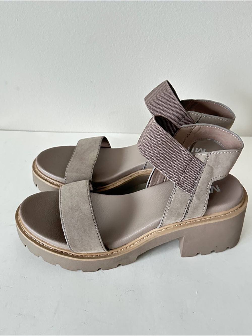 NEW MIA Sena Chunky Platform Taupe Block Heel Women's Sandals, Sz 8.5